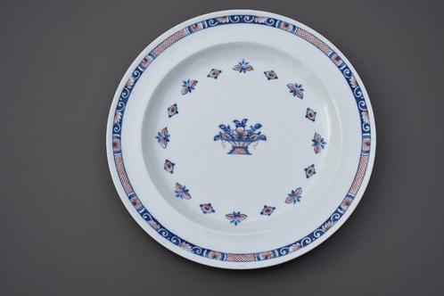Wedgwood Vieux Rouen antique dinner plate plat bord L, Antiquités & Art, Antiquités | Services (vaisselle) pièces, Enlèvement ou Envoi