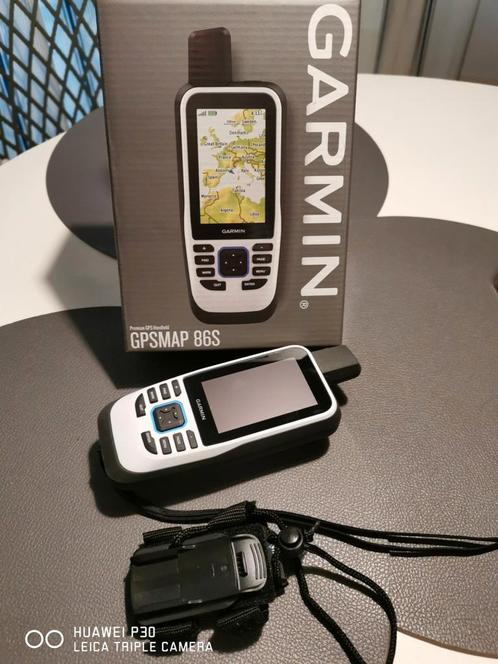 GPS Garmin 86s avec carte et support, Sports nautiques & Bateaux, Instruments de navigation & Électronique maritime, Comme neuf