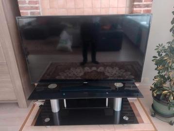 SAMSUNG SMART TV 55" INCH 140 CM GROOT SCHERM  beschikbaar voor biedingen