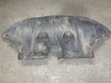 A vendre cache bas moteur Audi A4 B7 2004 à 2008