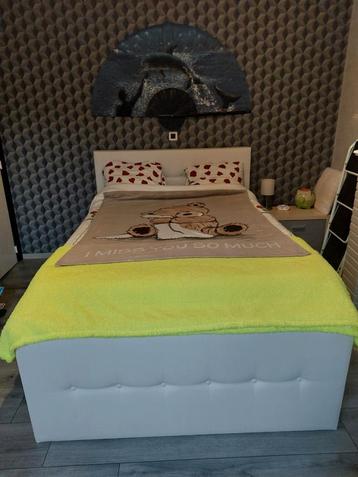 Sommier à ressorts avec matelas double., Enlèvement, Comme neuf, Matelas