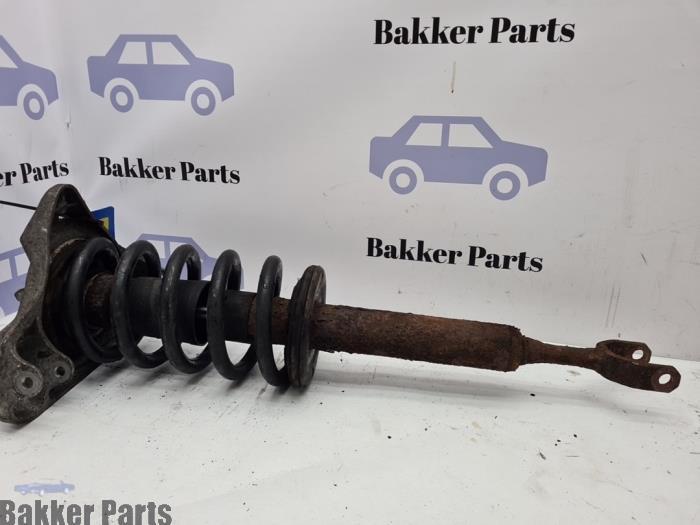 Barre amortisseur avant gauche d'un Volkswagen Passat, Autos : Pièces & Accessoires, Suspension & Châssis, Volkswagen, Utilisé