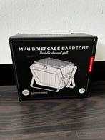 Mini briefcase BBQ barbecue - nog nooit gebruikt, Tuin en Terras, Houtskoolbarbecues, Ophalen of Verzenden