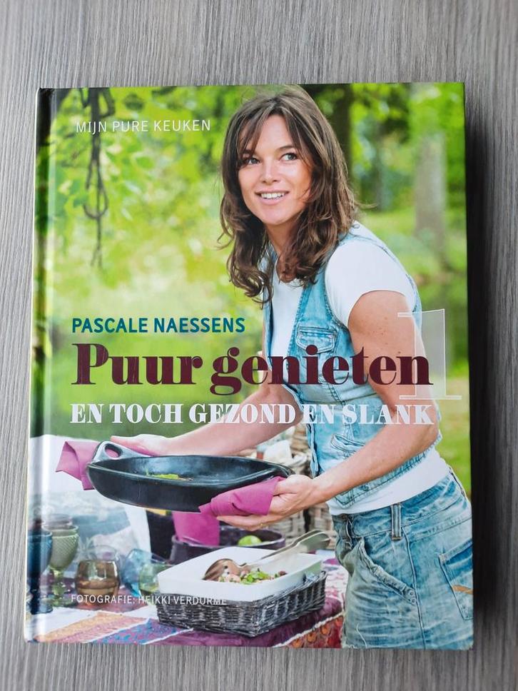 Pascale Naessens - Puur genieten 1 en 2 ( 2 + 1 GRATIS ), Boeken, Kookboeken, Ophalen