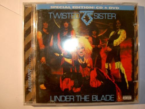 CD Twisted Sister – Under The Blade, Cd's en Dvd's, Cd's | Hardrock en Metal, Gebruikt, Ophalen of Verzenden
