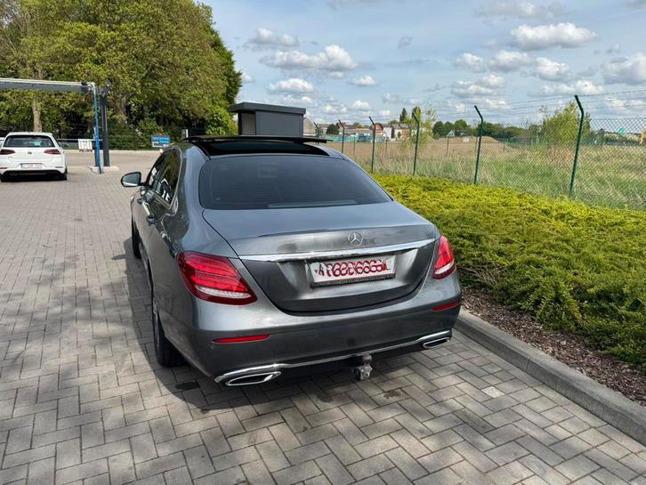 Mercedes Benz E220, Auto's, Mercedes-Benz, Particulier, E-Klasse, 360° camera, Diesel, Euro 6, Berline, 5 deurs, Automaat, Zilver of Grijs