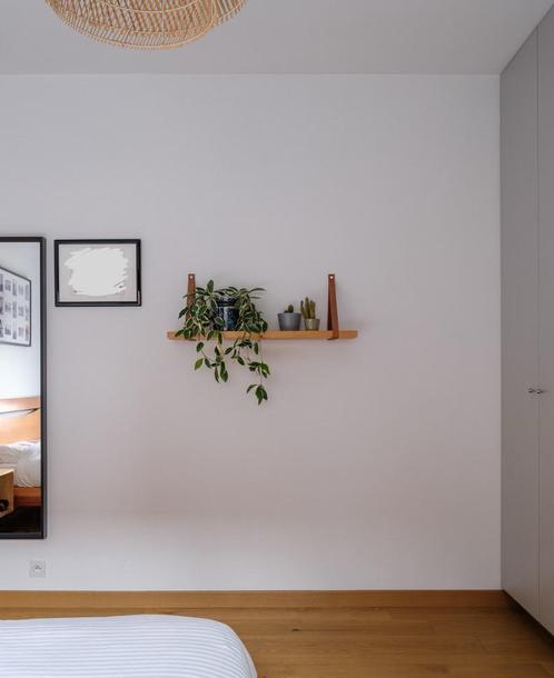 Houten plankje met leren riemen, Immo, Appartementen en Studio's te huur