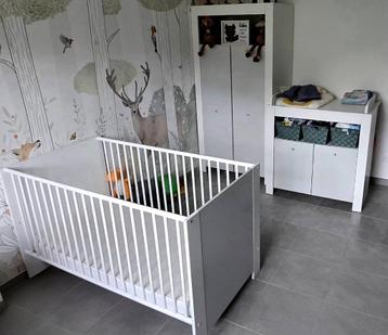 Gemengde babykamer  beschikbaar voor biedingen