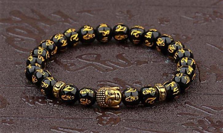 Mantra-kralen armband met goudkleurige Boeddha-kraal, Handtassen en Accessoires, Armbanden, Nieuw, Elastiek, Goud, Ophalen of Verzenden