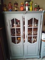 Il s'agit d'une armoire vitrée Louis XV peinte, Antiquités & Art, Enlèvement