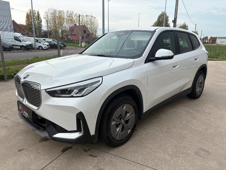 BMW IX1 1 eDrive20 NAVI/LED/CAMERA/BTW AFTREK, Autos, BMW, Entreprise, Achat, iX1, ABS, Caméra de recul, Phares directionnels