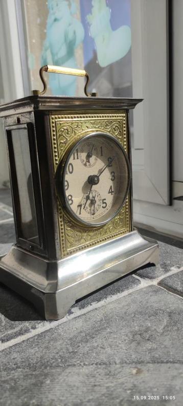 Vintage Kienzle mechanische tafelklok beschikbaar voor biedingen
