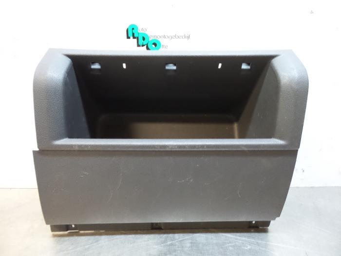 Dashboardkastje van een Volkswagen Caddy (Caddy 04-), Auto-onderdelen, Dashboard en Schakelaars, Volkswagen, Gebruikt, 3 maanden garantie