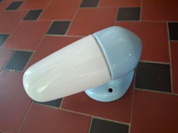 Vintage Wilhelm Wagenfeld lamp pastelblauw porselein opaline beschikbaar voor biedingen