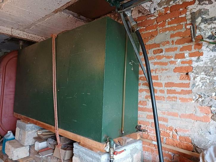 Cuve à mazout de 1000 litres avec pistolet de remplissage, Diversen, Overige Diversen, Gebruikt, Ophalen