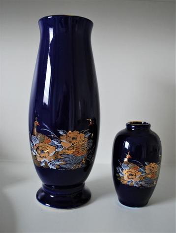 Set van 2 Chineese vaasjes  beschikbaar voor biedingen