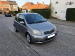 Toyota yaris 1.3i gekeurd, Stof, Zwart, 4 cilinders, Bedrijf