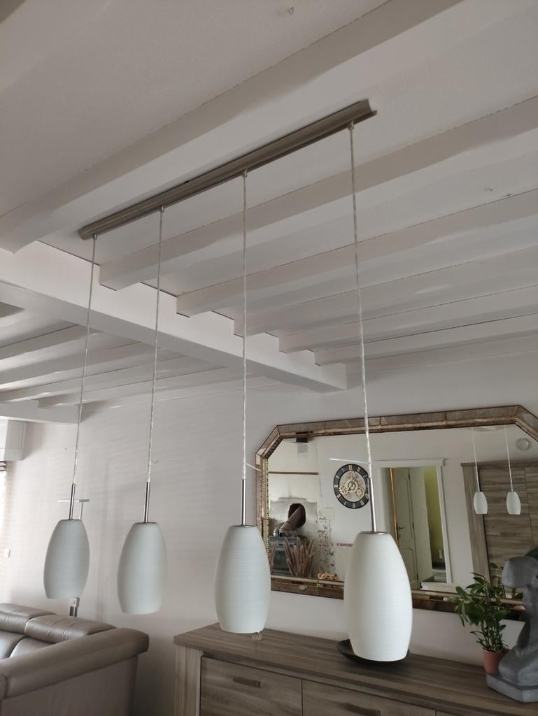 Hanglampen, Enlèvement