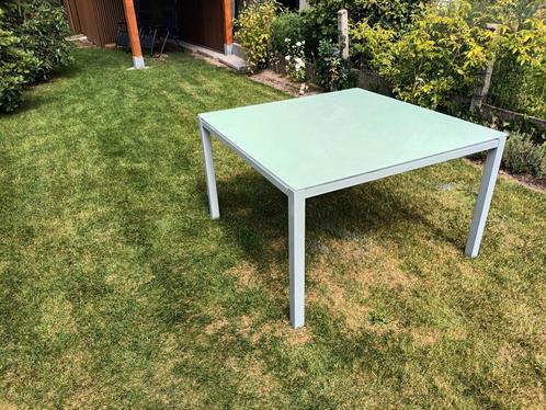 Tuintafel, 1m20/1m20, Tuin en Terras, Tuintafels, Zo goed als nieuw, Aluminium, Ophalen