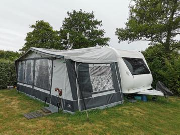Luxe caravan Hobby Prestige 560 WLU  beschikbaar voor biedingen