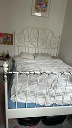 Double bed (2ppl), Huis en Inrichting, Slaapkamer | Bedden, Wit, Zo goed als nieuw, Ophalen, Twijfelaar