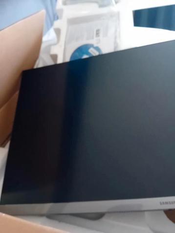 Samsung monitor NEUF encore emballé..!!! beschikbaar voor biedingen