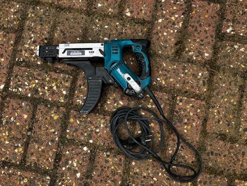 makita schroefmachine 6842 inclusief 7000 gyproc schroeven, Doe-het-zelf en Bouw, Gereedschap | Boormachines, Gebruikt, Overige typen