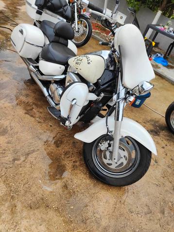 Suzuki Intruder 1500cc 33000klm Bouwjaar 2004. Goede conditi beschikbaar voor biedingen