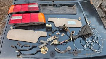 Bmw e30 onderdelen  beschikbaar voor biedingen