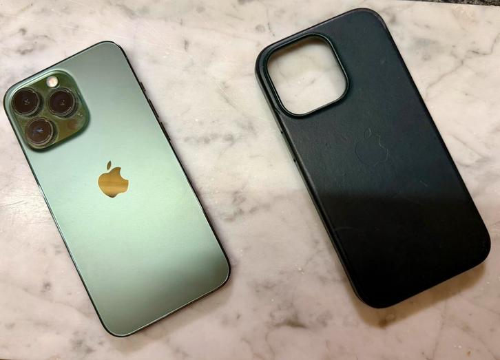 IPhone 13 Pro - 256gb met hoesje en 2 laders, Telecommunicatie, Mobiele telefoons | Apple iPhone, Zo goed als nieuw, iPhone 13