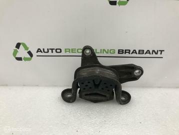 Motorsteun Volkswagen Transporter 7E0399151A beschikbaar voor biedingen