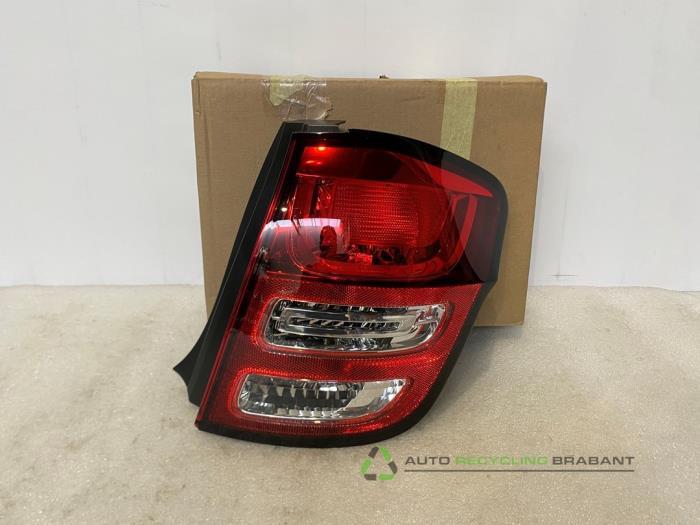 Feu arrière droit d'un Citroen C3, -, 3 mois de garantie, Utilisé, -