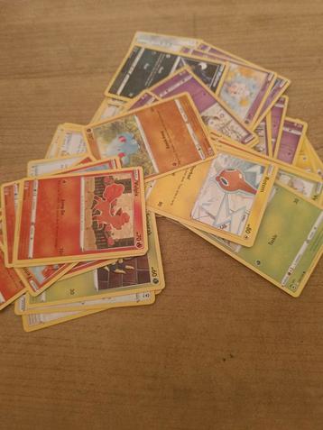 Lotje Pokémon année 2022, Enlèvement ou Envoi, Comme neuf