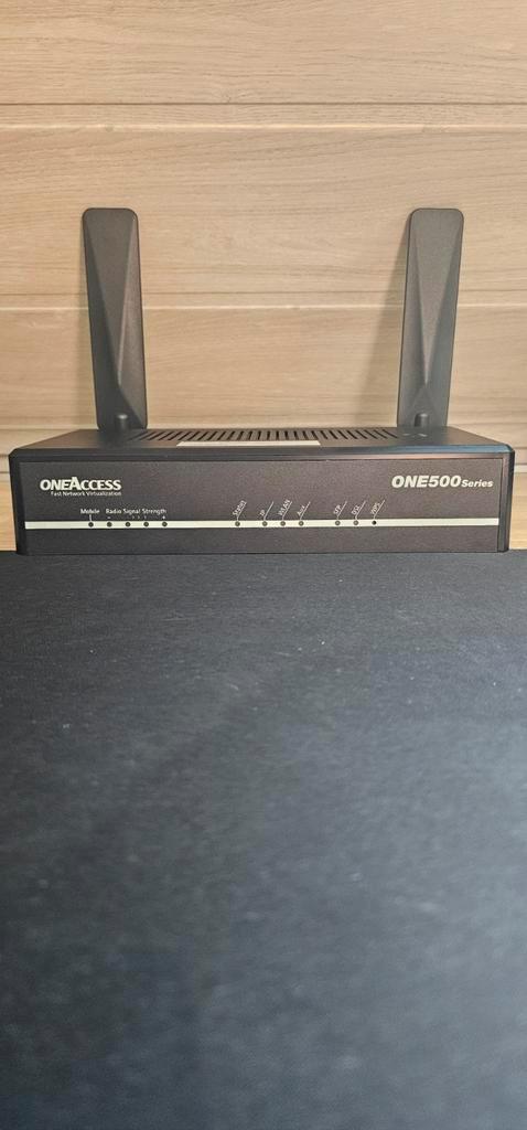 Back up 4G OneAccess 521, Computers en Software, Routers en Modems, Router, Ophalen
