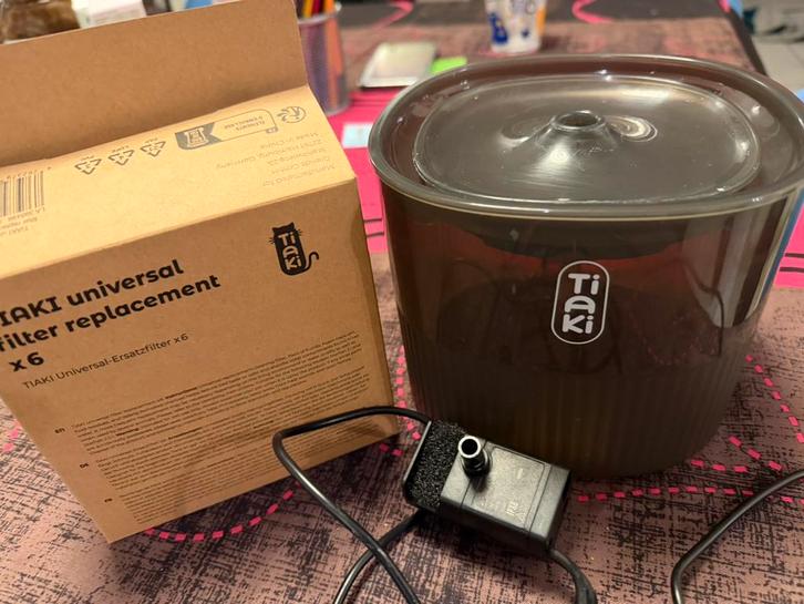 Fontaine a eau pour chat, Animaux & Accessoires, Accessoires pour chats, Utilisé, Enlèvement ou Envoi