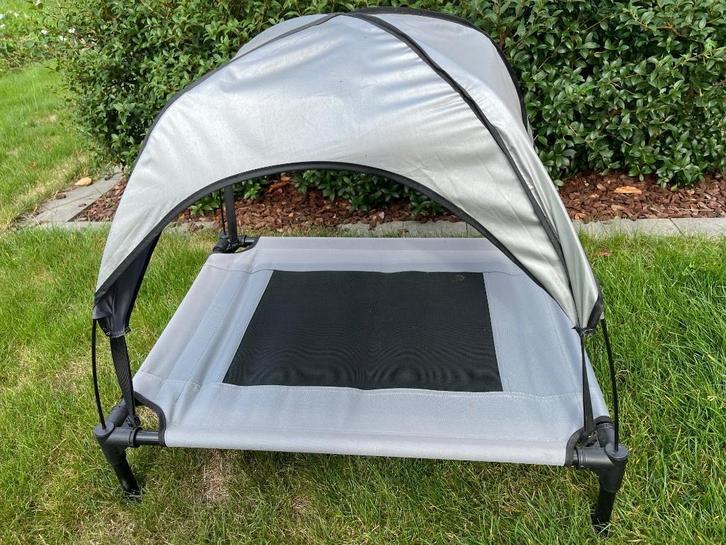 hondenbed met dak, Dieren en Toebehoren, Hondenmanden, Zo goed als nieuw, Ophalen of Verzenden