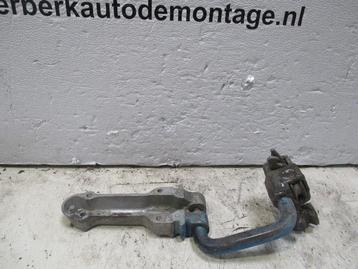SCHARNIER schuifdeur Transporter T3 (251 843 388) beschikbaar voor biedingen
