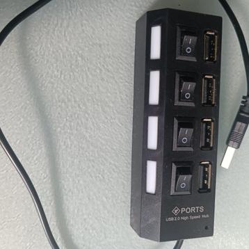 USB-splitter beschikbaar voor biedingen