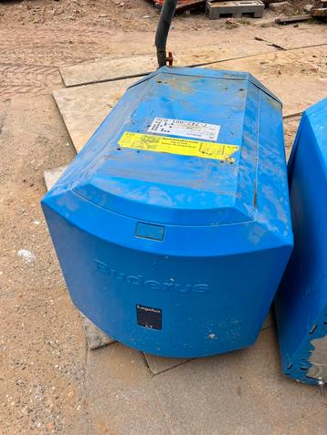 Mazoutketel en sww kuip zonder brander beschikbaar voor biedingen