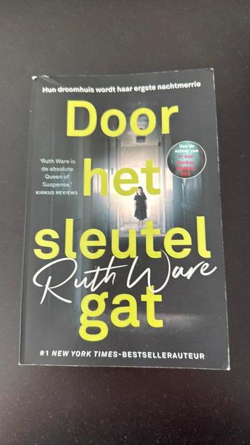 Ruth Ware - Door het sleutelgat beschikbaar voor biedingen