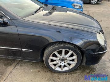 MERCEDES CLK W209 Zwart C197 rechts voorscherm 2002-2010 beschikbaar voor biedingen