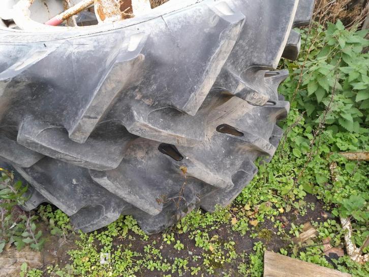 Tractorbanden, Zakelijke goederen, Landbouw | Onderdelen | Banden, Velgen en Assen, Ophalen