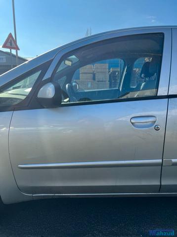 Mitsubishi colt 6 grijs 16H links voor deur 2004-2014 beschikbaar voor biedingen