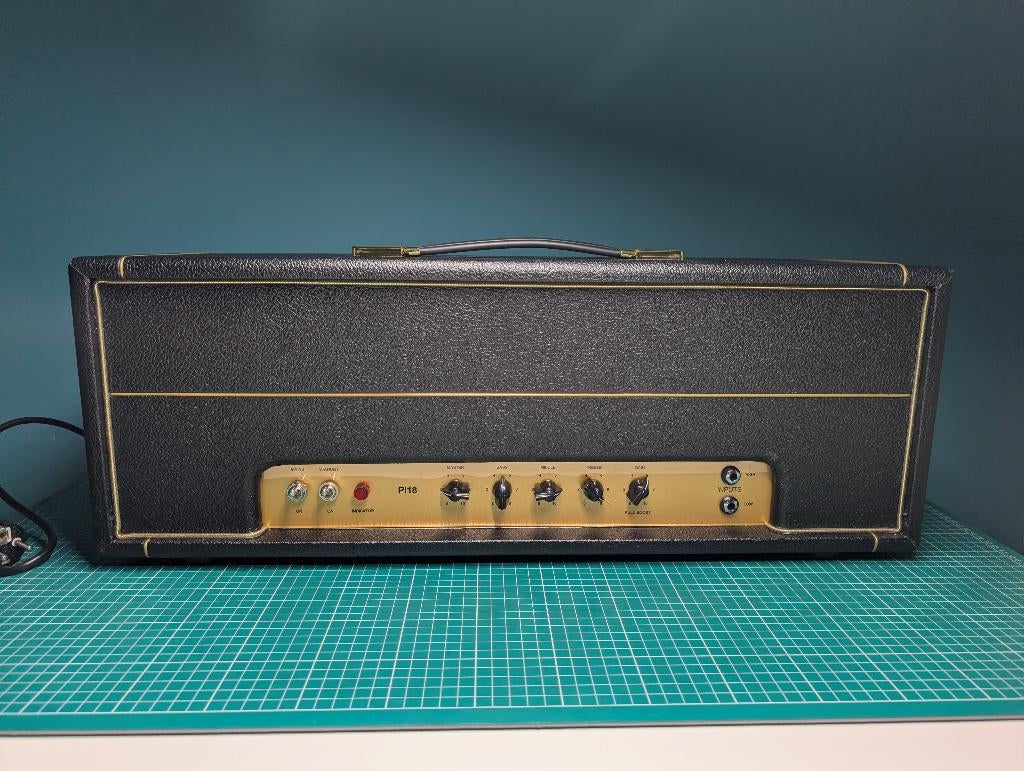 18W Gitaar head, Musique & Instruments, Amplis | Basse & Guitare, Comme neuf, Guitare, Moins de 50 watts, Enlèvement