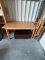 Tafel met 4 stoelen, Ophalen, Zo goed als nieuw