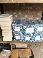 Partij nieuwe Tegeltjes 8 dozen van 44 st. 15x15cm, Doe-het-zelf en Bouw, Ophalen