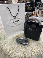 Prada tas, Handtassen en Accessoires, Tassen | Damestassen, Ophalen of Verzenden, Zo goed als nieuw