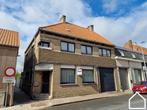 Huis te koop in Beveren-Aan-Den-Izer, 5 slpks, 227 m², 5 pièces, Maison individuelle