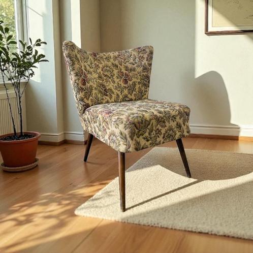 Vintage gebloemde cocktailstoel / fauteuil / eenzit, Antiek en Kunst, Antiek | Meubels | Stoelen en Sofa's, Ophalen of Verzenden