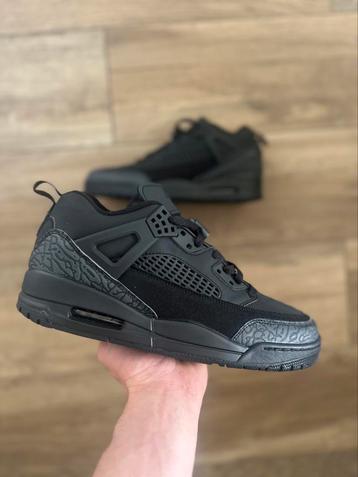 Nike spizike low black 43 beschikbaar voor biedingen